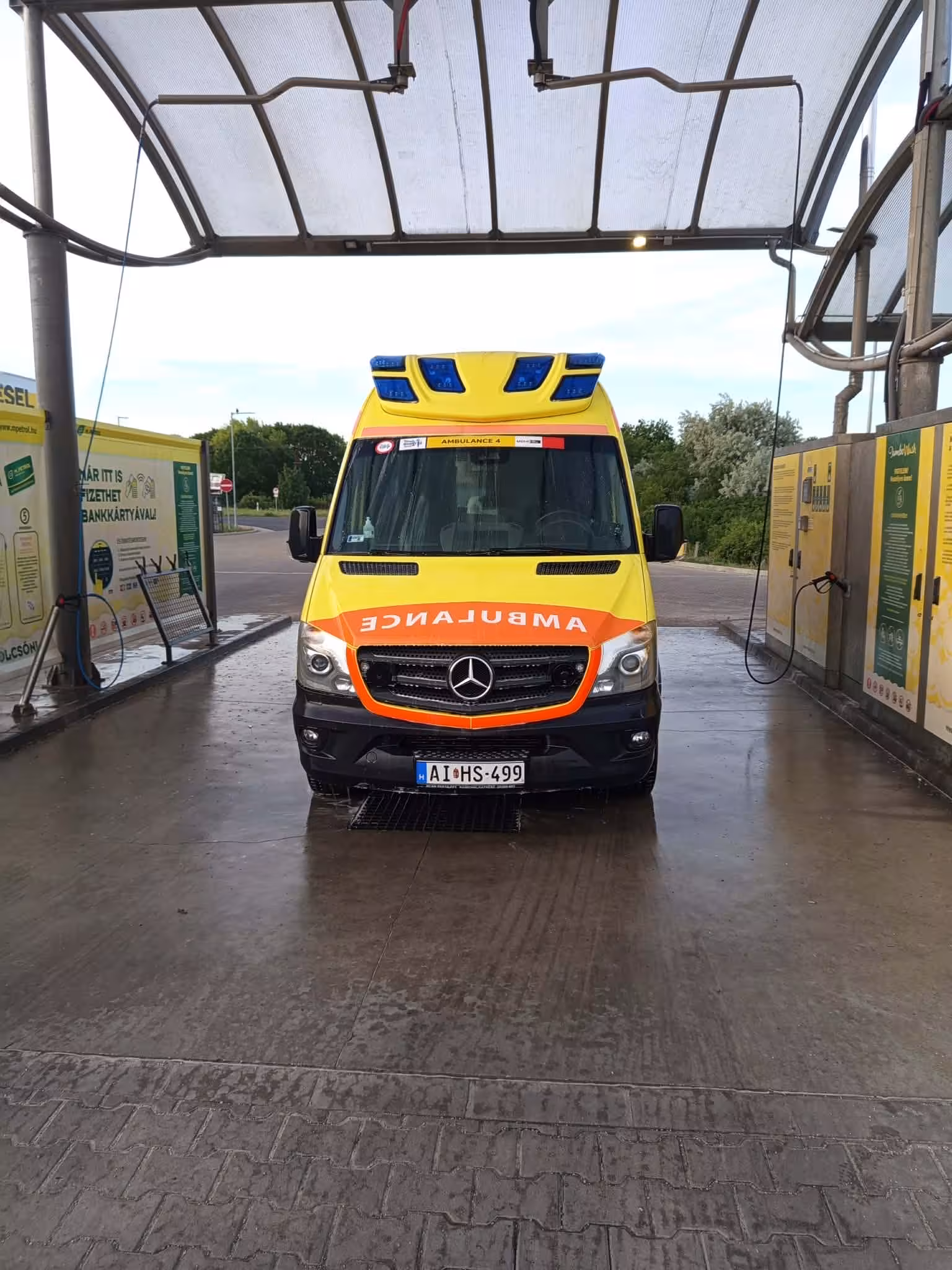 Albus Ambulance mentőautó filmforgatási és rendezvényhelyszínen
